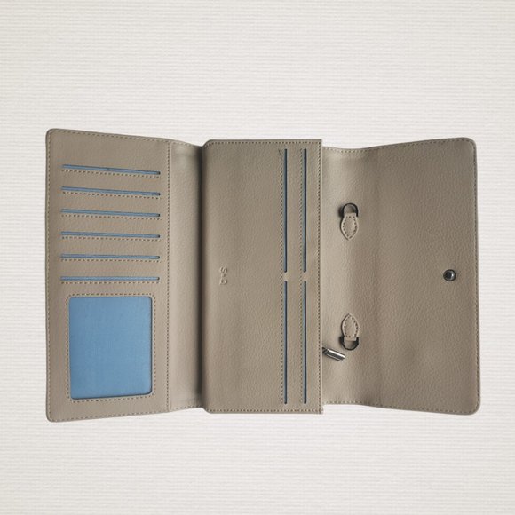 S & Q Vegan Clutch in Light Brown - Picture 2 of 4